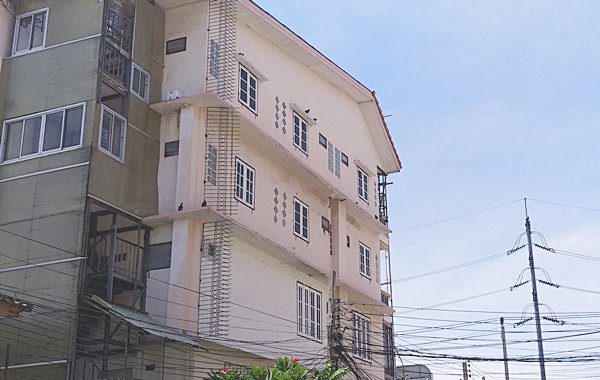 ด้านข้างอาคาร